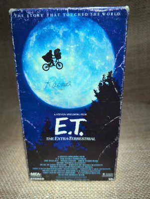 E.T. the Extra-Terrestrial (1982)